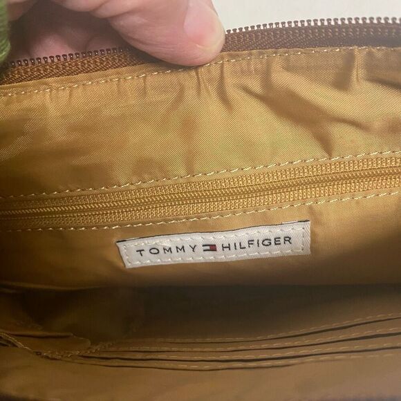 TOMMY HILFIGER Women’s Mini Shoulder Bag Tan 6X3X11.5 - Picture 12 of 12